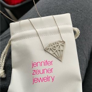 Diamond shape necklace